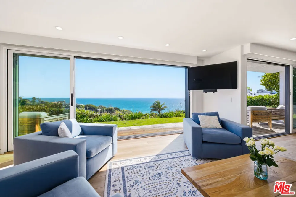 6817 Seawatch Lane Malibu, CA 90265