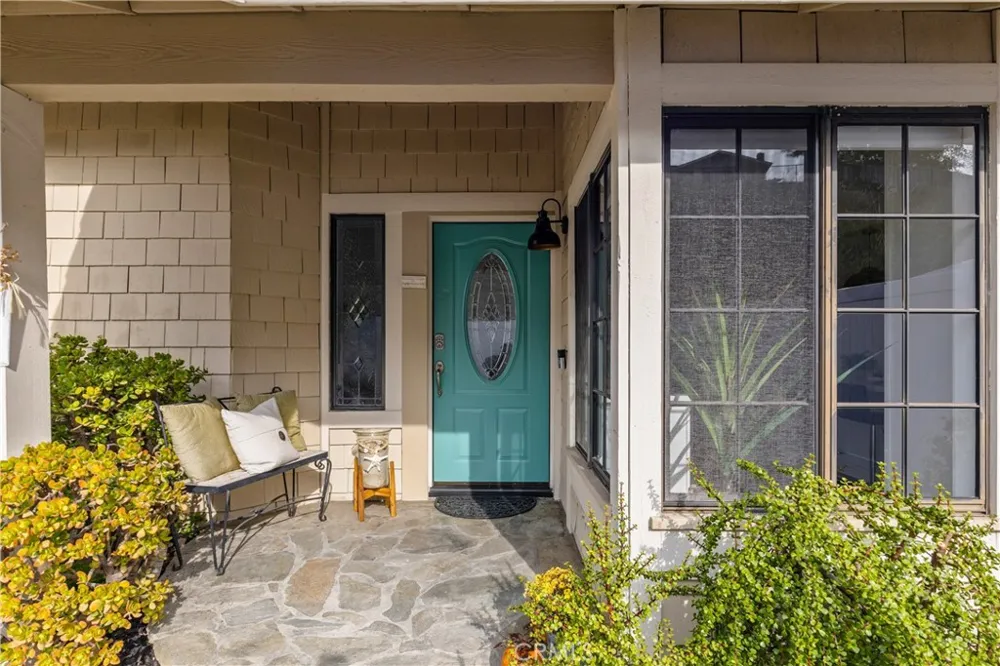 25662 Cresta Loma Laguna Niguel, CA 92677