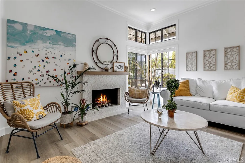 25662 Cresta Loma Laguna Niguel, CA 92677