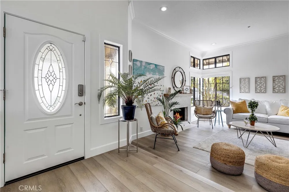 25662 Cresta Loma Laguna Niguel, CA 92677