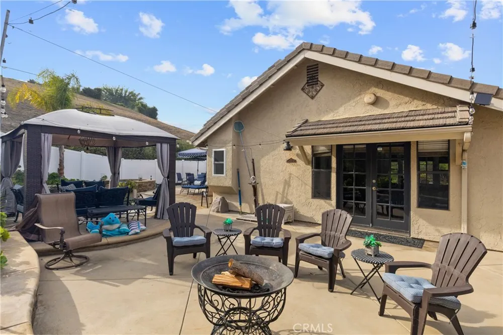 25662 Cresta Loma Laguna Niguel, CA 92677