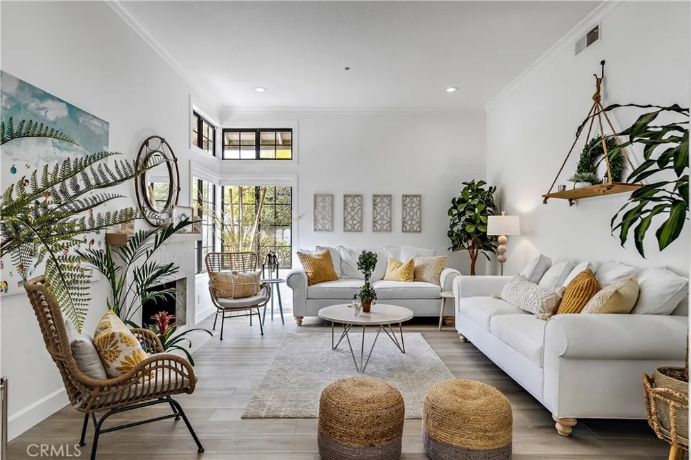 25662 Cresta Loma Laguna Niguel, CA 92677
