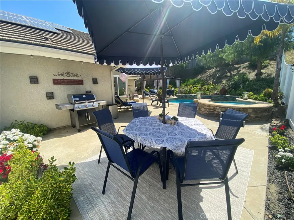 25662 Cresta Loma Laguna Niguel, CA 92677