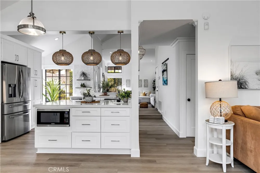 25662 Cresta Loma Laguna Niguel, CA 92677