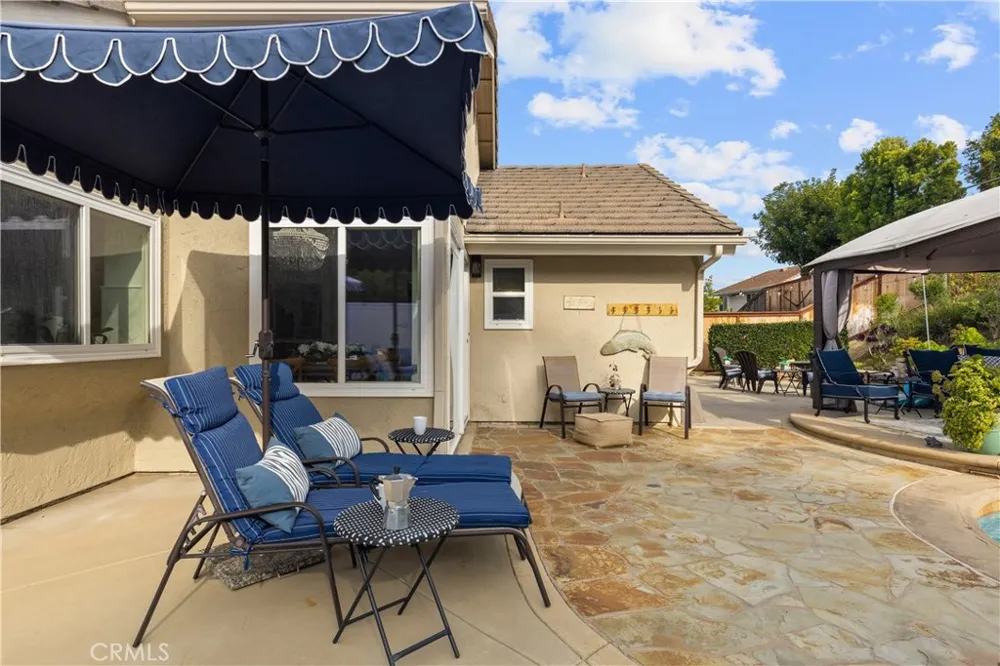25662 Cresta Loma Laguna Niguel, CA 92677