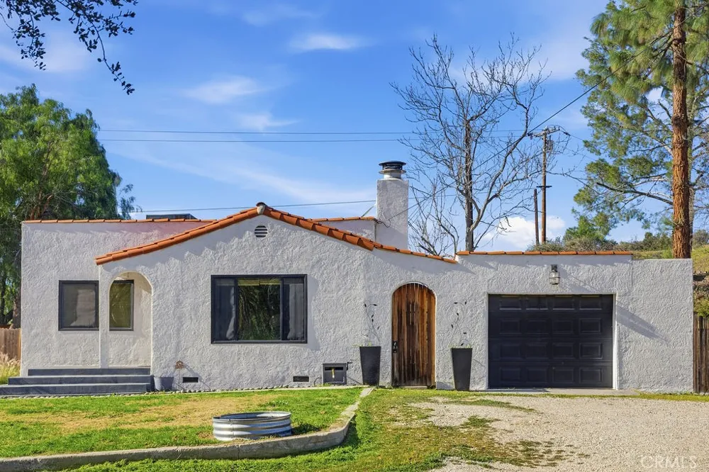 16070 Baker Canyon Canyon Country, CA 91390