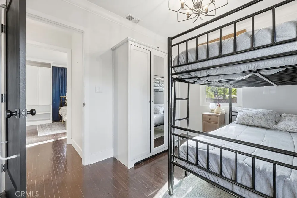 16070 Baker Canyon Canyon Country, CA 91390