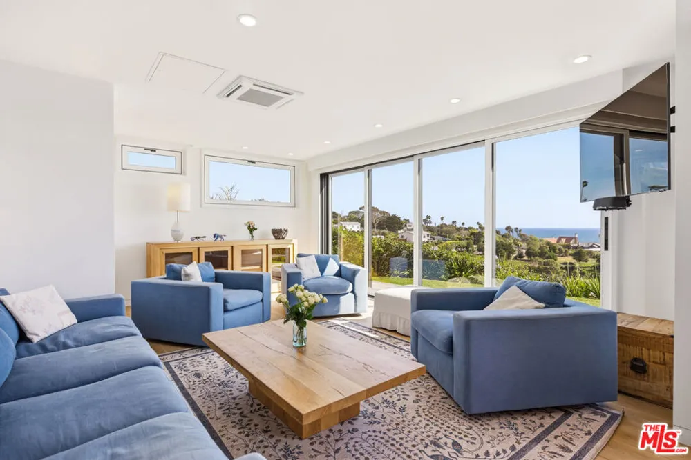 6817 Seawatch Lane Malibu, CA 90265
