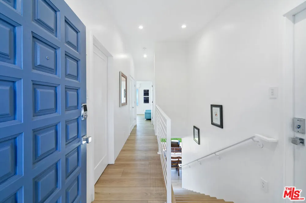 6817 Seawatch Lane Malibu, CA 90265