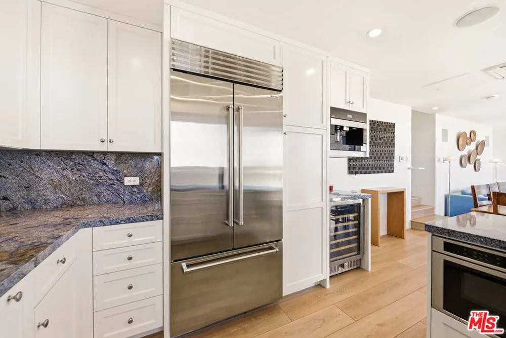 6817 Seawatch Lane Malibu, CA 90265