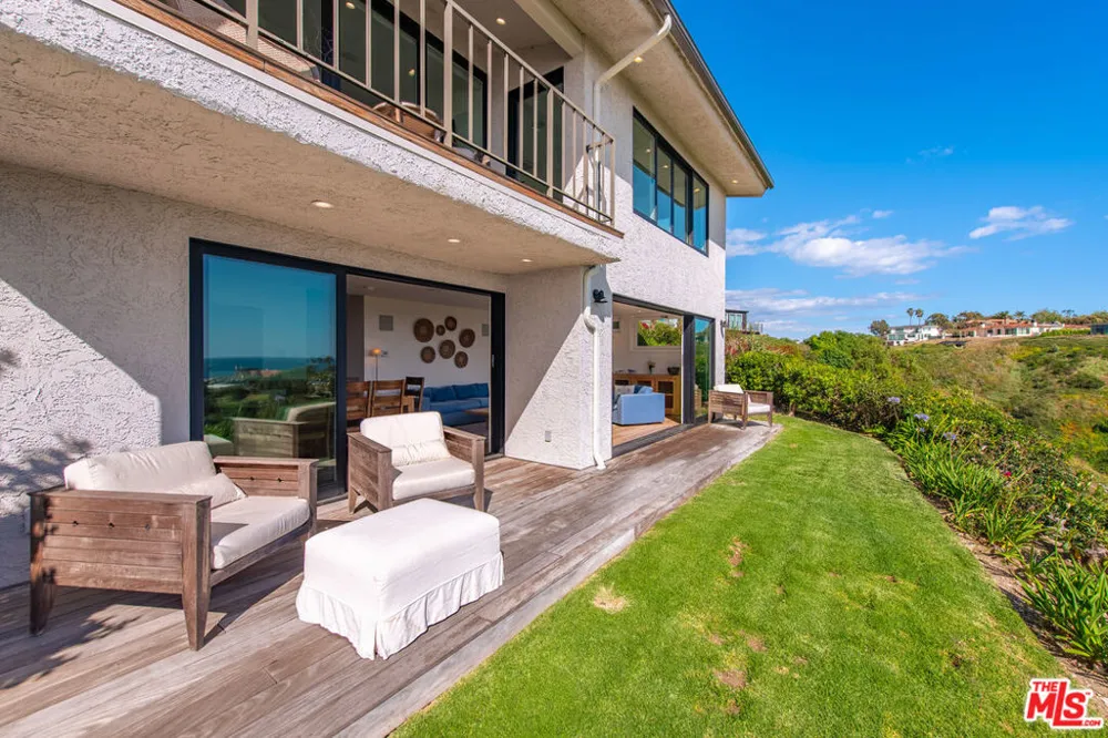 6817 Seawatch Lane Malibu, CA 90265