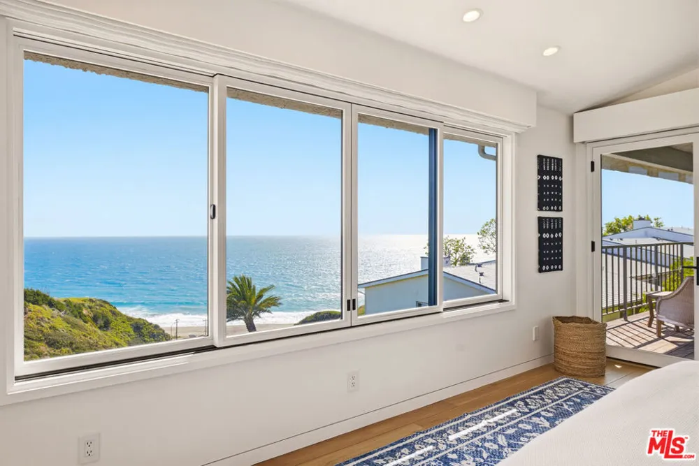 6817 Seawatch Lane Malibu, CA 90265