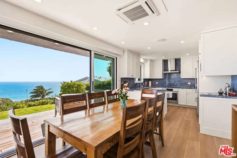 6817 Seawatch Lane Malibu, CA 90265