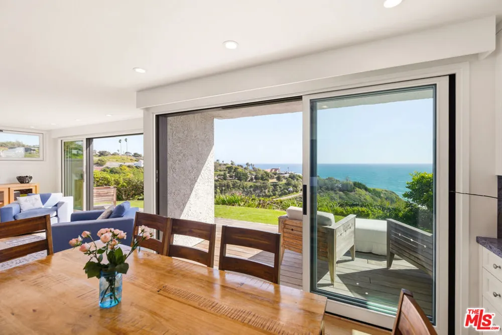 6817 Seawatch Lane Malibu, CA 90265