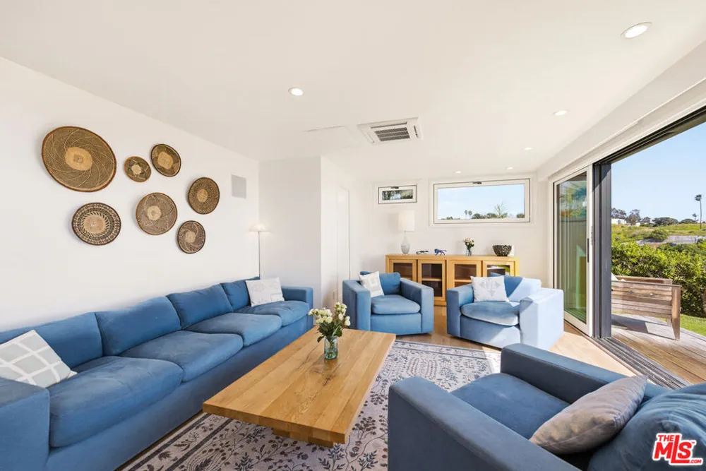 6817 Seawatch Lane Malibu, CA 90265