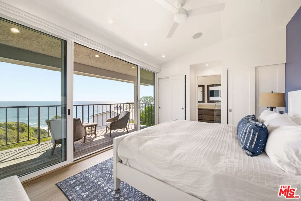 6817 Seawatch Lane Malibu, CA 90265