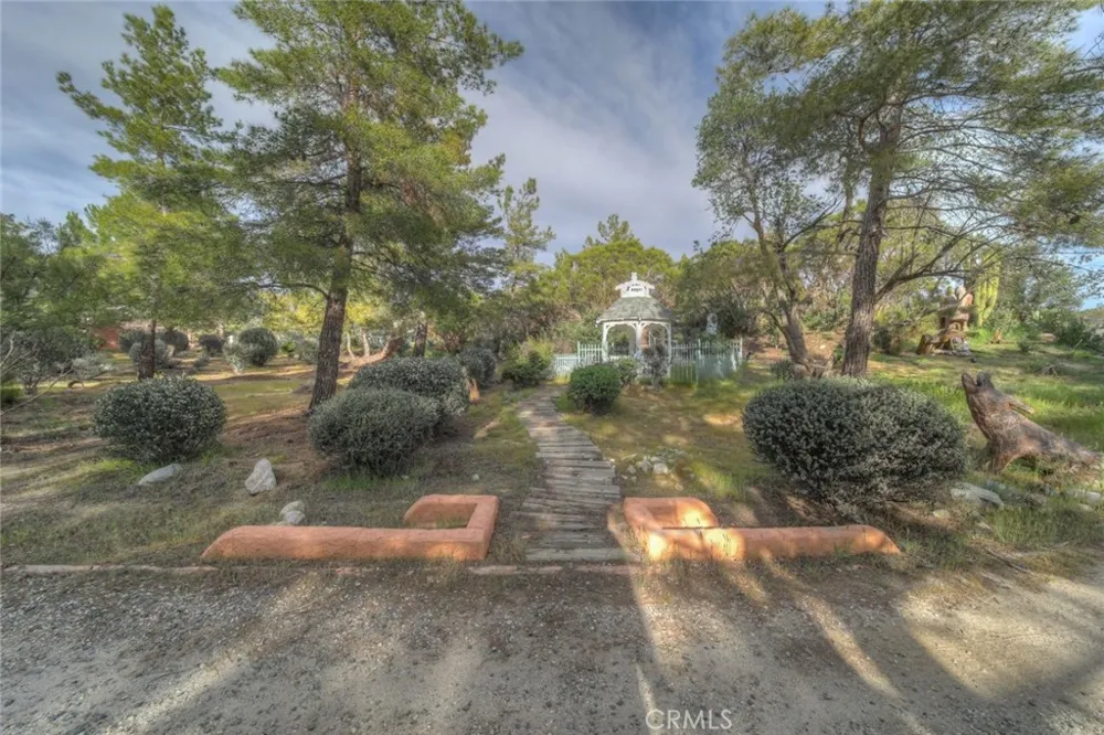 37440 Old Forest Anza, CA 92539
