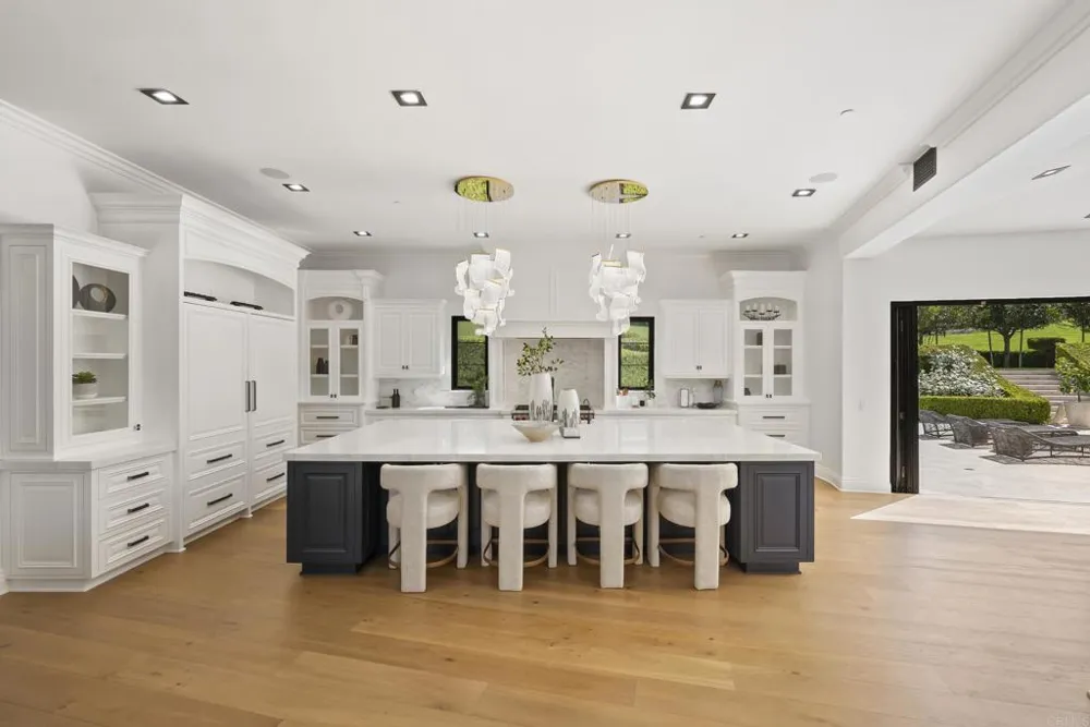 14296 Dalia Drive Rancho Santa Fe, CA 92067