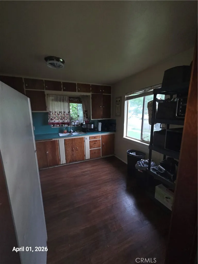 1209 Marin Corning, CA 96021
