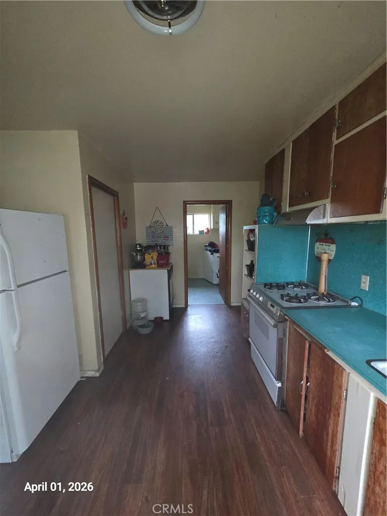 1209 Marin Corning, CA 96021