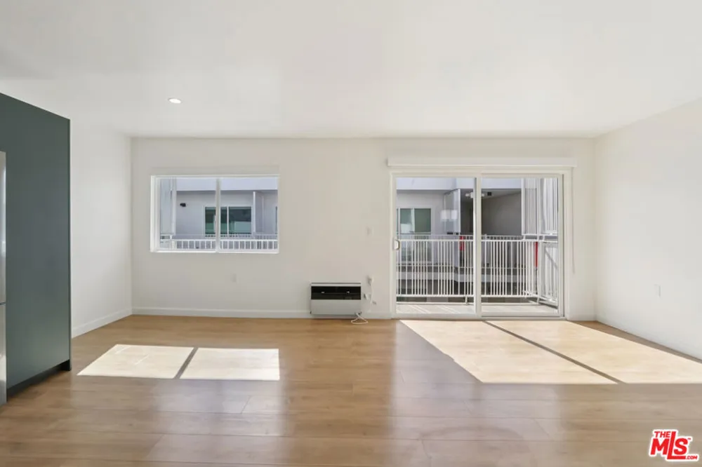 1422 Tamarind Avenue Los Angeles, CA 90028
