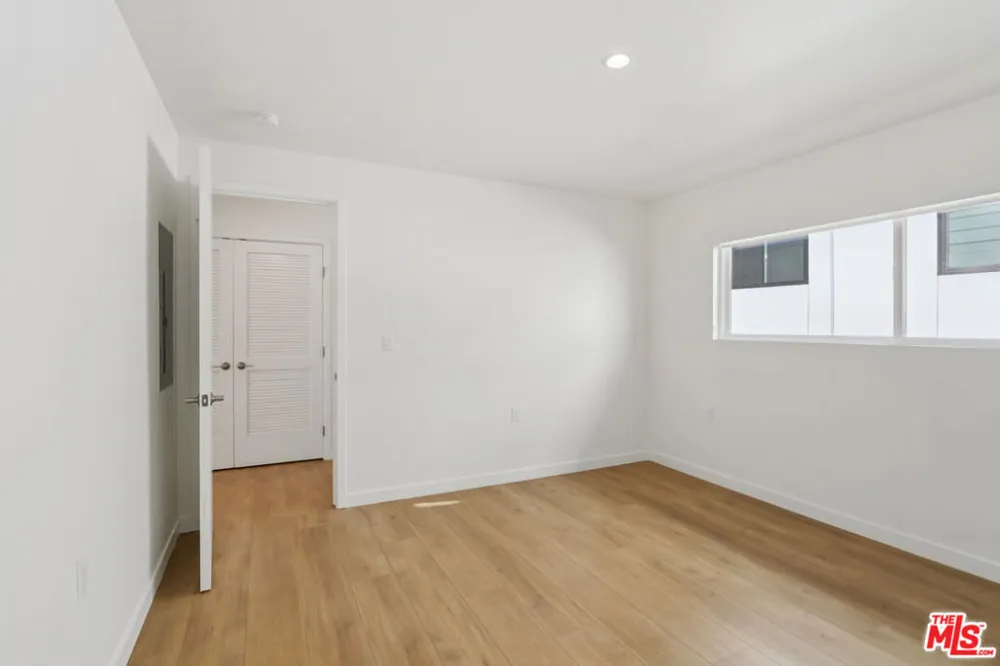 1422 Tamarind Avenue Los Angeles, CA 90028