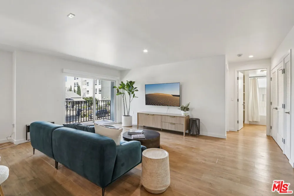 1422 Tamarind Avenue Los Angeles, CA 90028