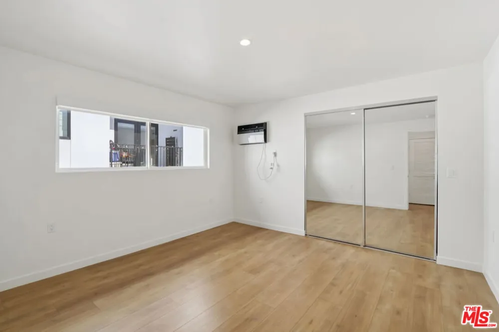 1422 Tamarind Avenue Los Angeles, CA 90028