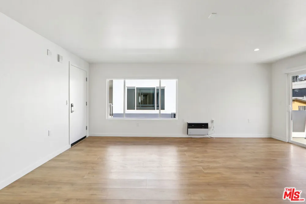 1422 Tamarind Avenue Los Angeles, CA 90028