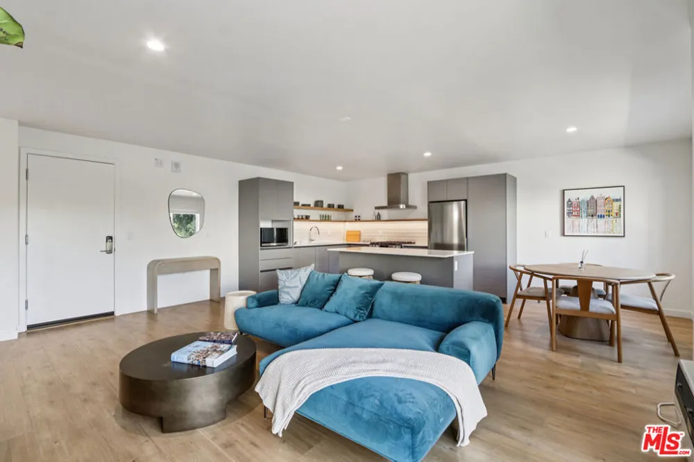 1422 Tamarind Avenue Los Angeles, CA 90028