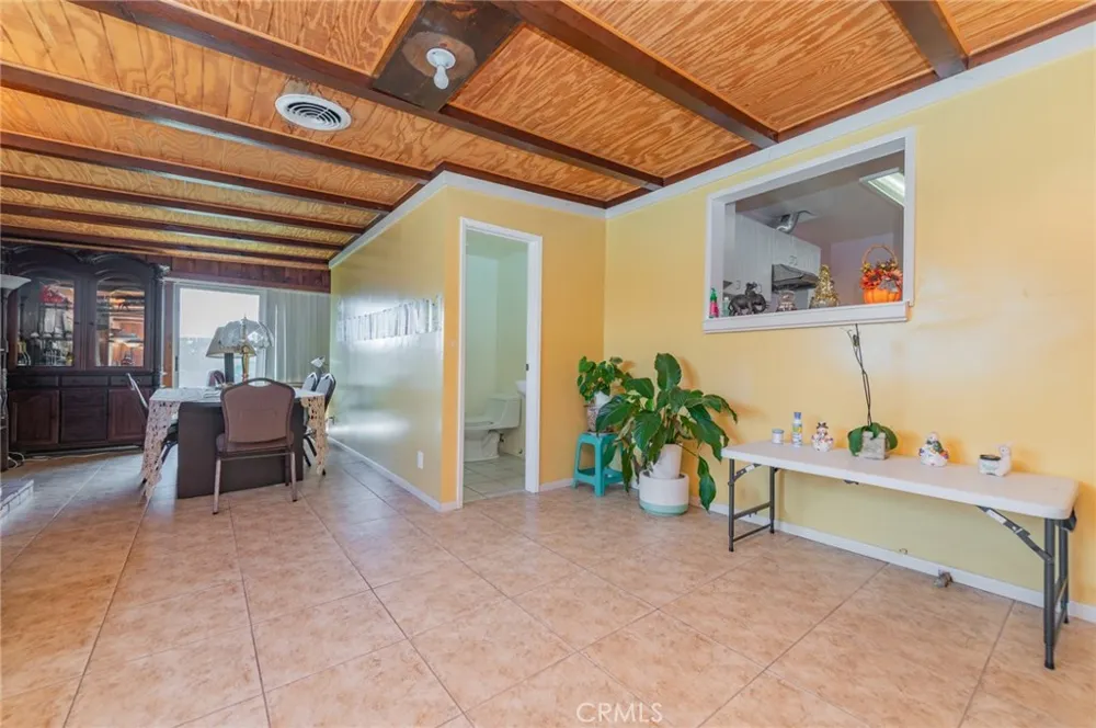 5122 Halifax Temple City, CA 91780