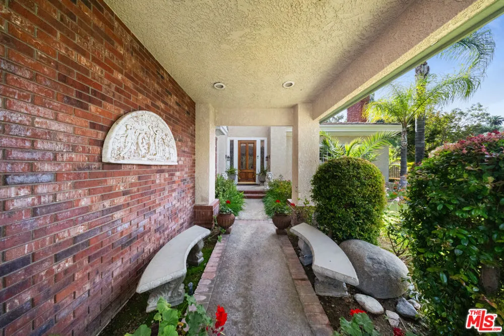 1160 Englewild Drive Glendora, CA 91741