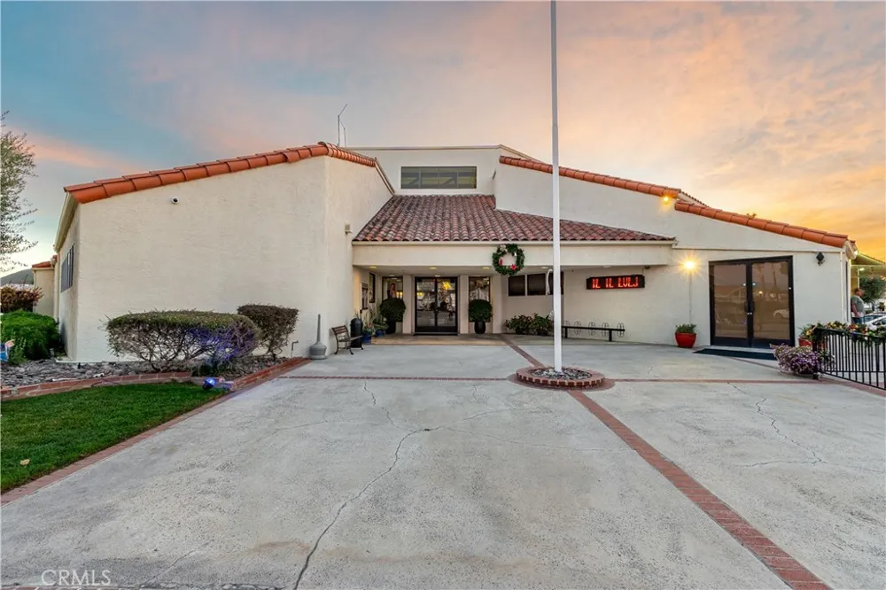 1295 S Cawston Hemet, CA 92545