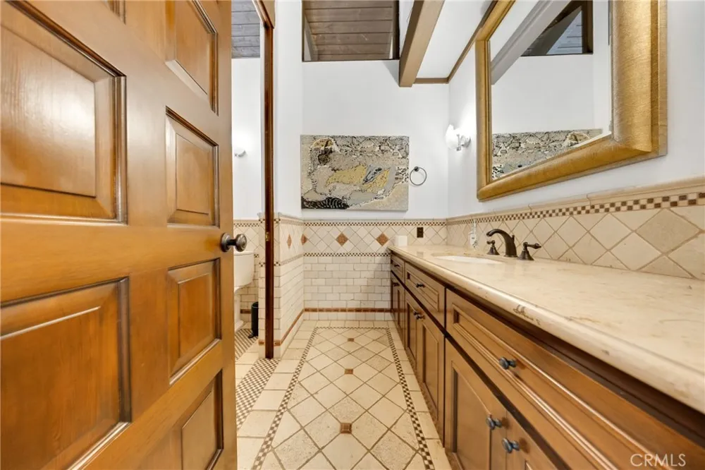 2300 Villa Heights Pasadena, CA 91107