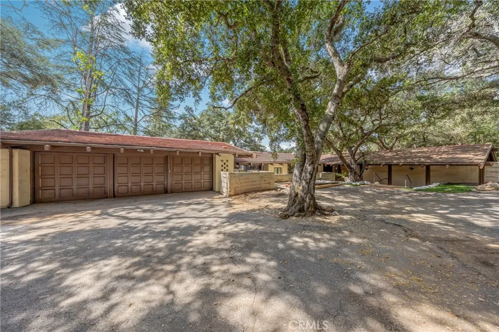 2300 Villa Heights Pasadena, CA 91107