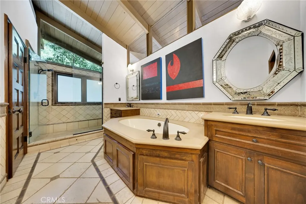 2300 Villa Heights Pasadena, CA 91107