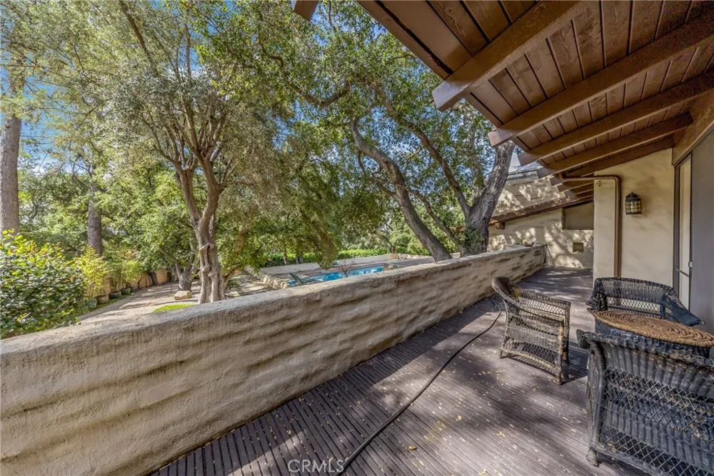 2300 Villa Heights Pasadena, CA 91107