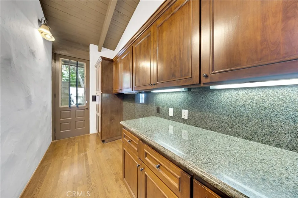 2300 Villa Heights Pasadena, CA 91107