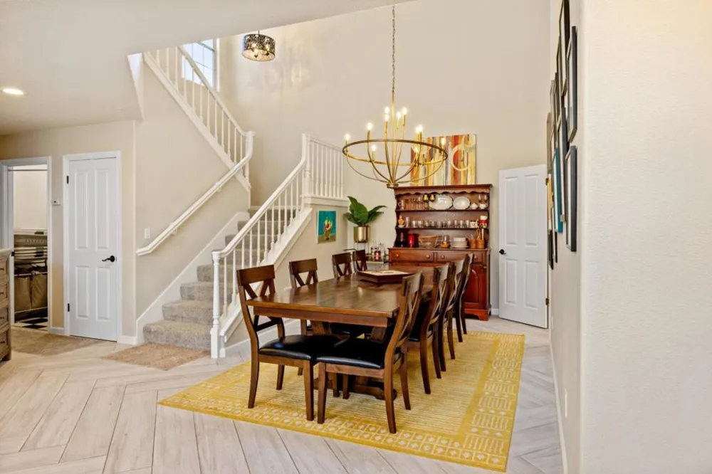 14390 Mountain Quail Road Salinas, CA 93908