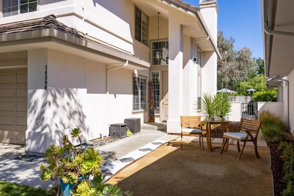 14390 Mountain Quail Road Salinas, CA 93908