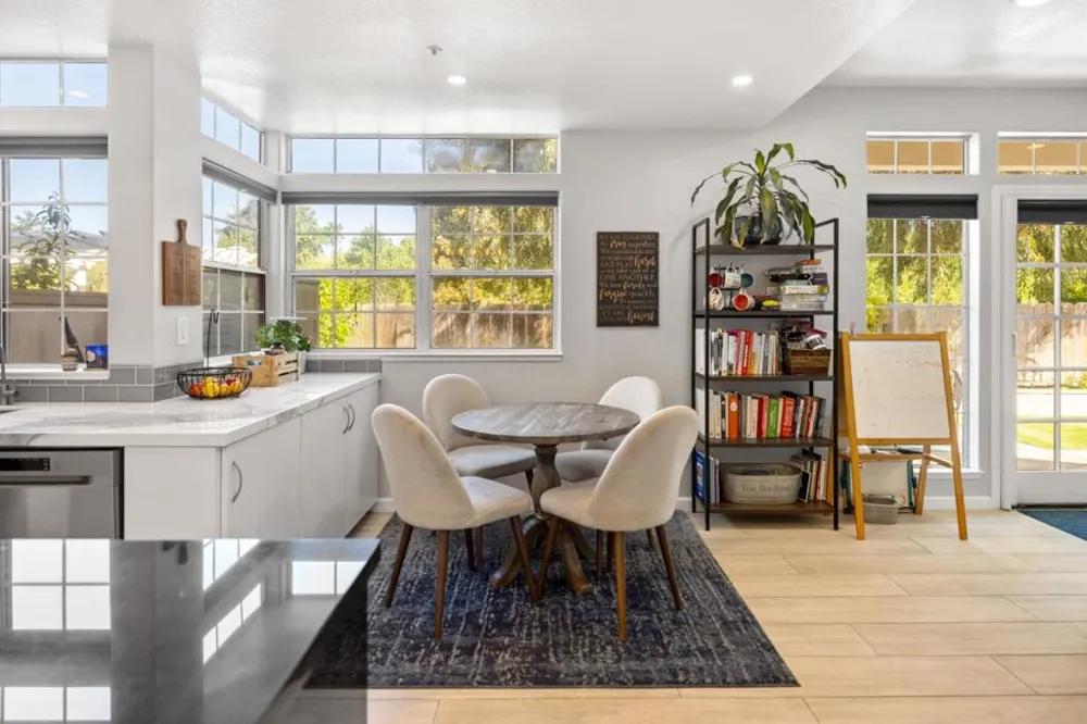 14390 Mountain Quail Road Salinas, CA 93908