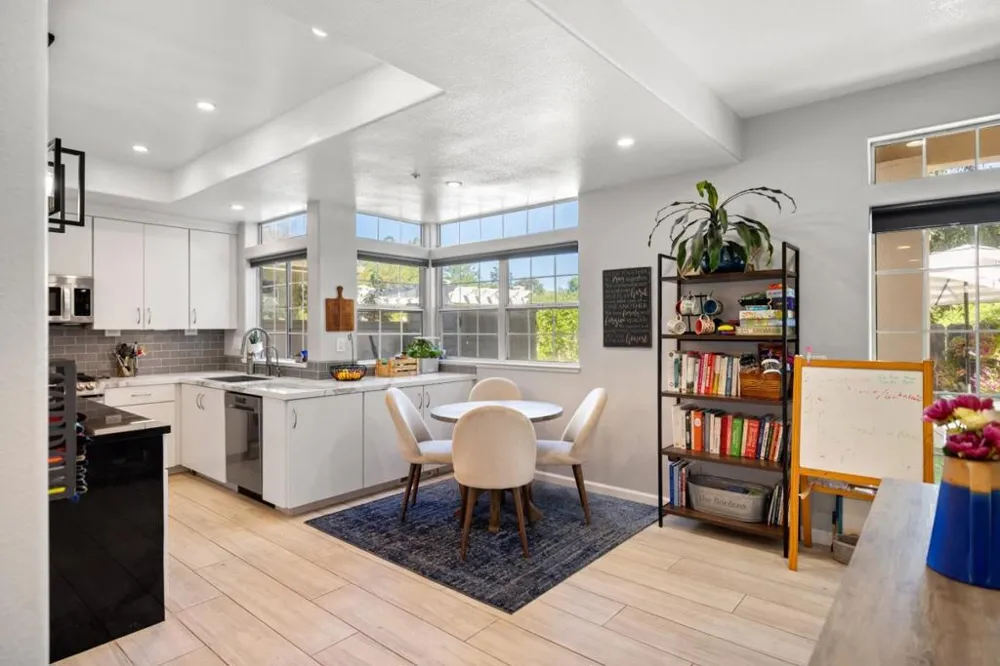 14390 Mountain Quail Road Salinas, CA 93908