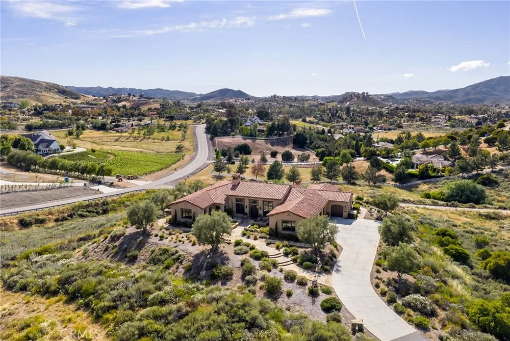 38550 King Court Murrieta, CA 92562