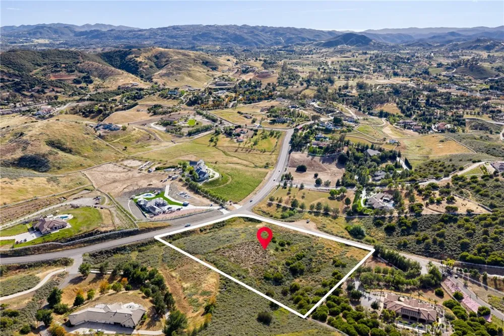 38550 King Court Murrieta, CA 92562