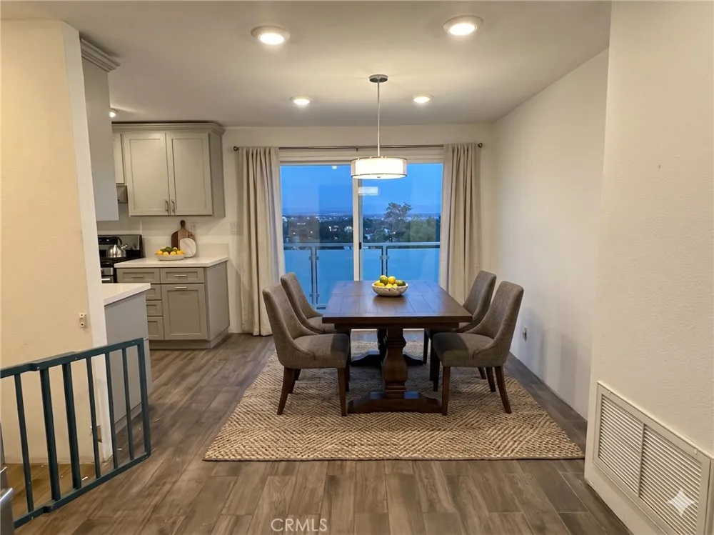 1182 Bonnie Beach Los Angeles, CA 90063