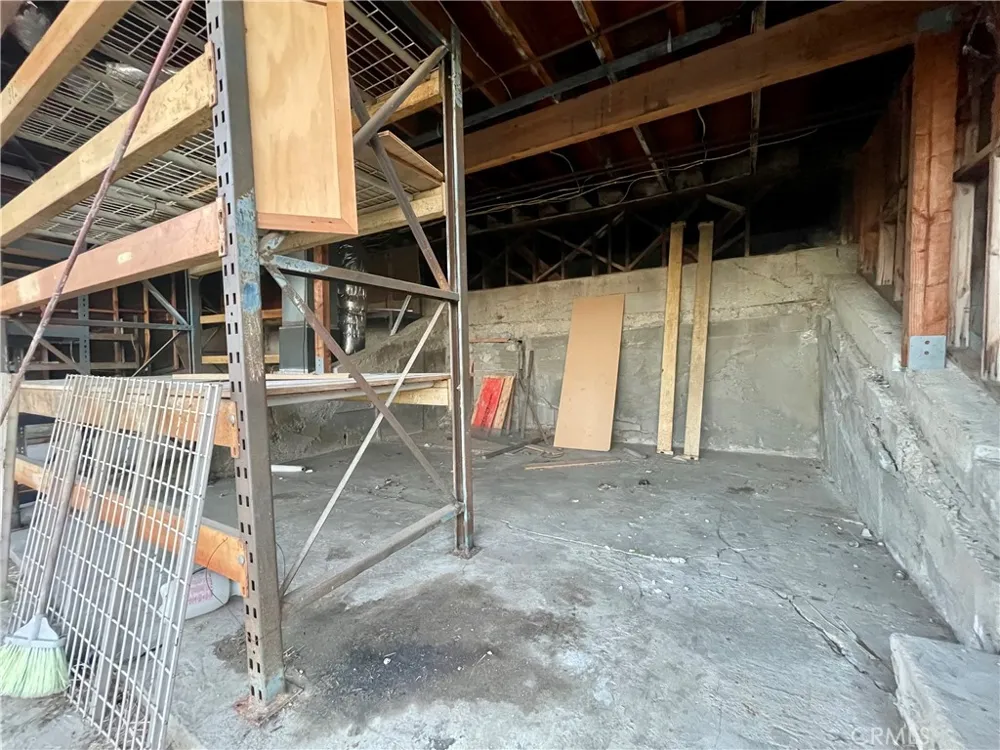 1182 Bonnie Beach Los Angeles, CA 90063