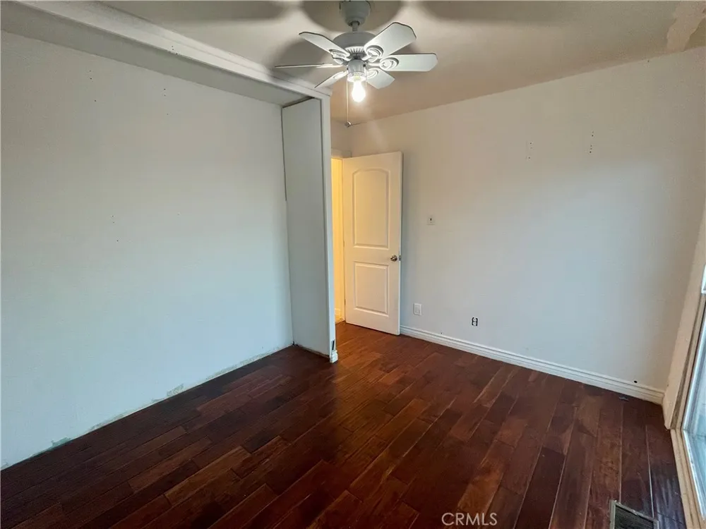 1182 Bonnie Beach Los Angeles, CA 90063