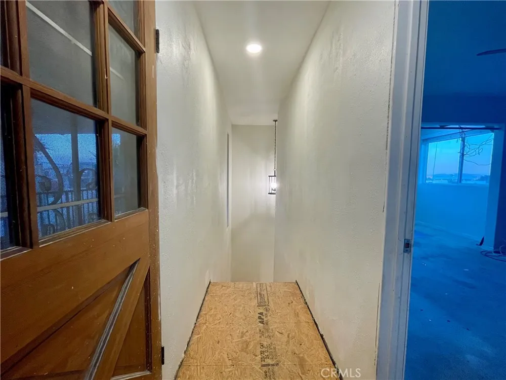 1182 Bonnie Beach Los Angeles, CA 90063