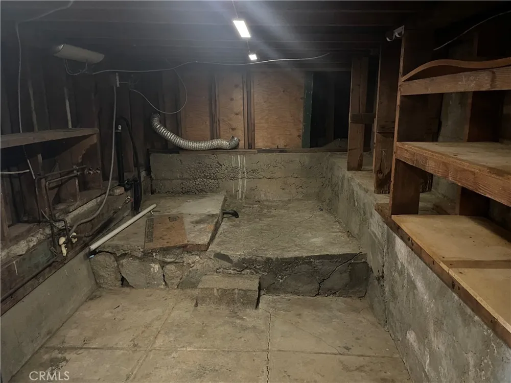 1182 Bonnie Beach Los Angeles, CA 90063