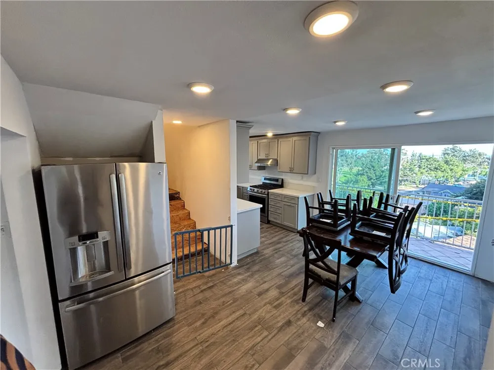 1182 Bonnie Beach Los Angeles, CA 90063